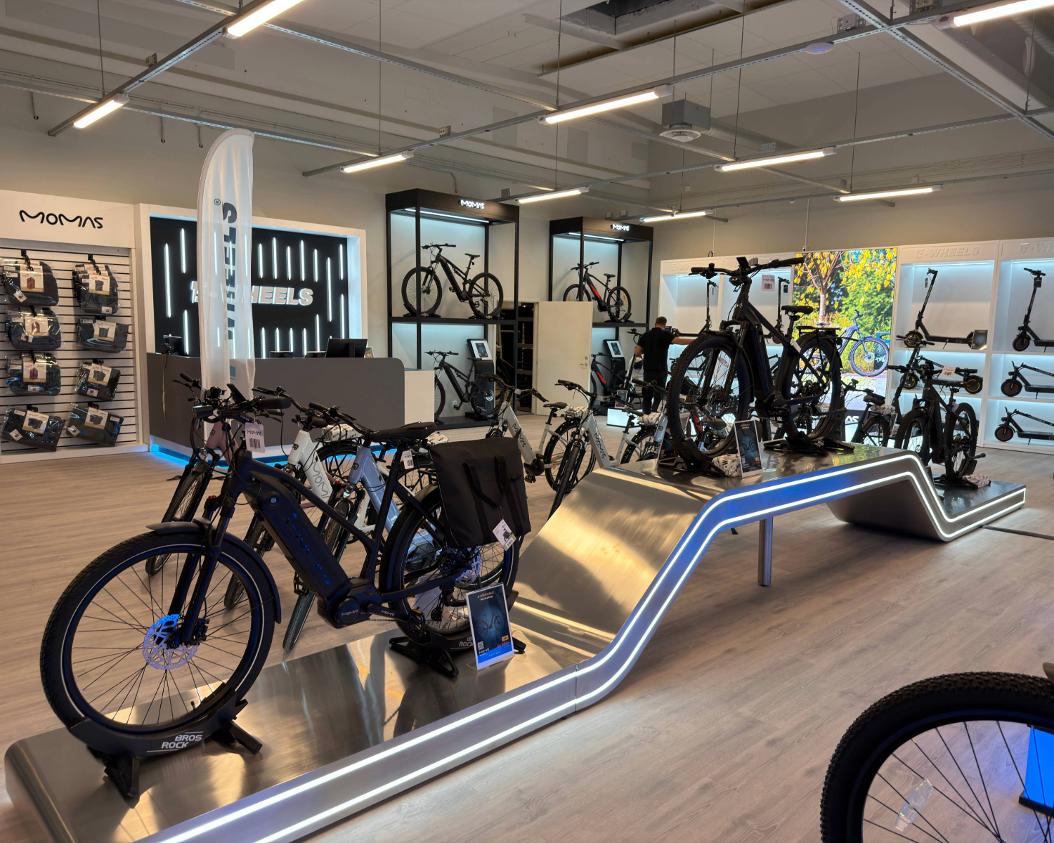 E-Wheels Helsingborg – butiksbild 5